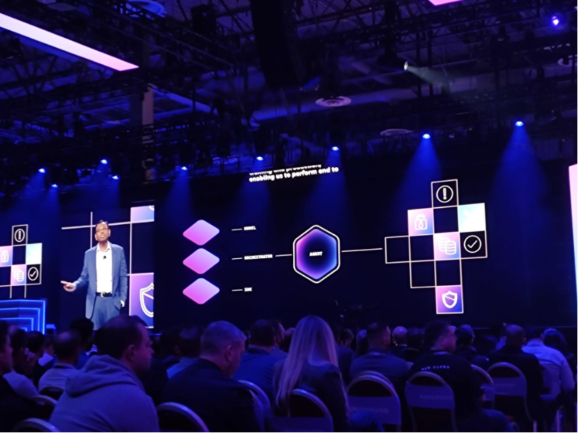 AWS Agentic AI 副總 Swami Sivasubramanian 在今年的AI keynote對 Agentic AI 新時代有更完整的詮釋。